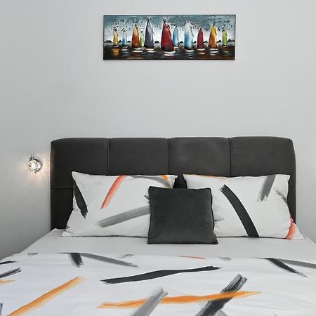 Luxury Apartment White Crystal Kastela Ngoại thất bức ảnh