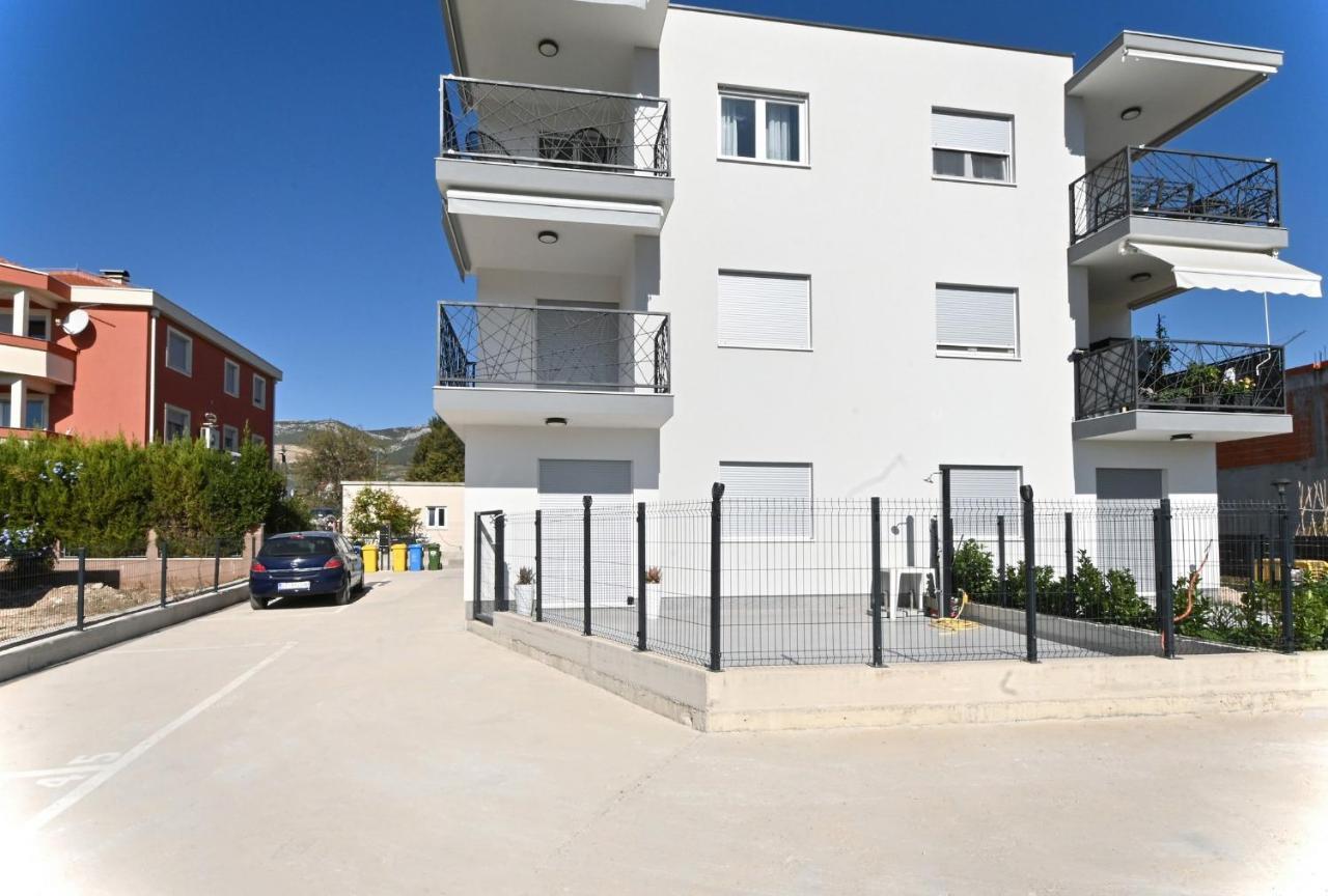 Luxury Apartment White Crystal Kastela Ngoại thất bức ảnh